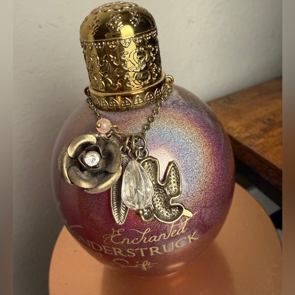 Enchanted wonder struck - Picture 5 of 5